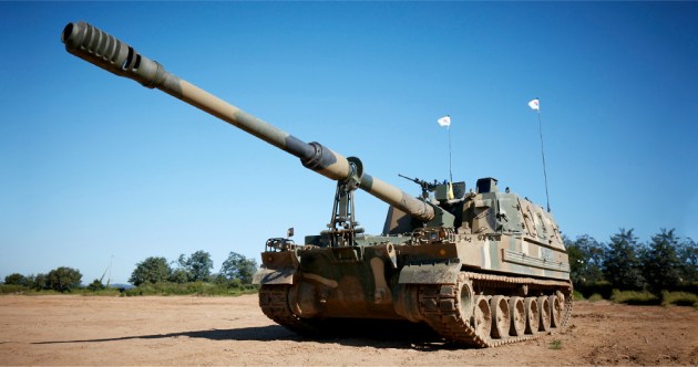 Self propelled howitzer